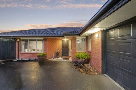 Photo of property in 7 Gilders Grove, Heathcote Valley, Christchurch, 8022