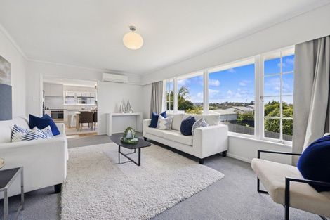 Photo of property in 24 Salem Place, Torbay, Auckland, 0630