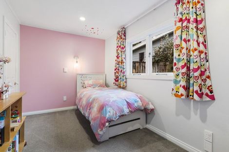 Photo of property in 24 Otanerua Road, Hatfields Beach, Orewa, 0931