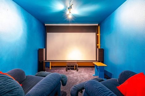 Photo of property in 28 Molyneux Close, Whitby, Porirua, 5024