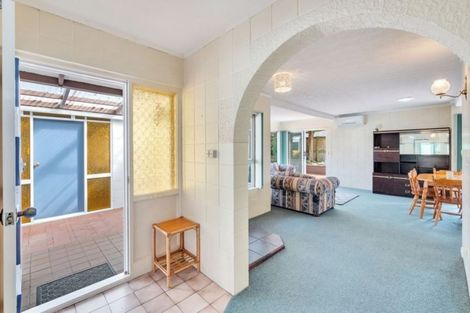 Photo of property in 1/18 Matuhi Rise, Henderson, Auckland, 0612