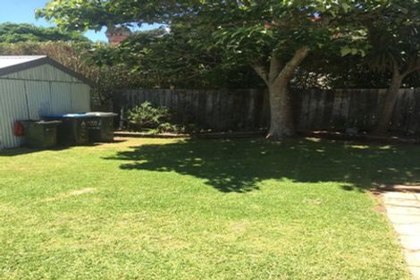 Photo of property in 19 Royal Terrace, Sandringham, Auckland, 1025
