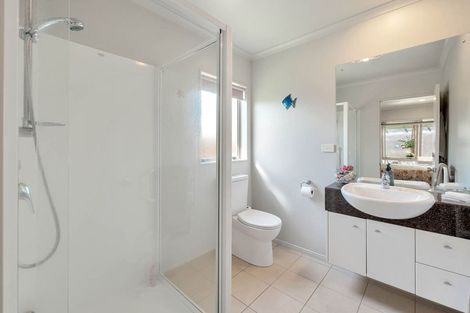 Photo of property in 69 Espalier Drive, Henderson, Auckland, 0612