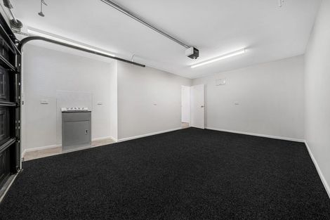 Photo of property in 2/27 Kellaway Drive, East Tamaki, Auckland, 2013