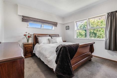 Photo of property in 1/24a Wolsley Avenue, Milford, Auckland, 0620