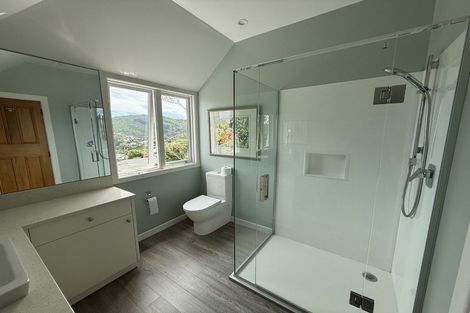 Photo of property in 24 Harbour View Road, Northland, Wellington, 6012