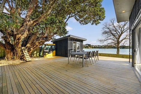 Photo of property in 12b Chapman Road, Te Atatu Peninsula, Auckland, 0610