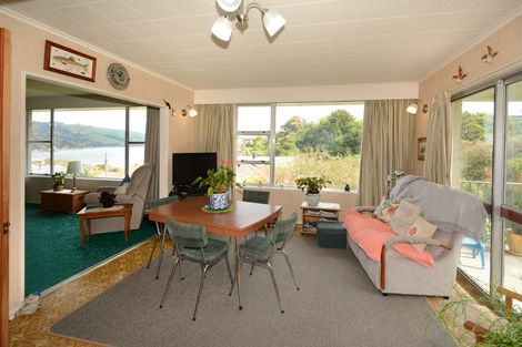 Photo of property in 7 Gorman Street, Macandrew Bay, Dunedin, 9014