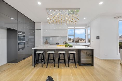 Photo of property in 11 Gulf Crest, Bucklands Beach, Auckland, 2012