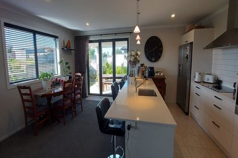 Photo of property in 27c Emerald Shores Drive, Papamoa Beach, Papamoa, 3118