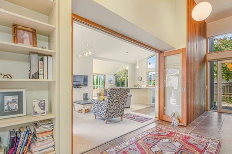 Photo of property in 16 Aratia Way, Richmond, 7020