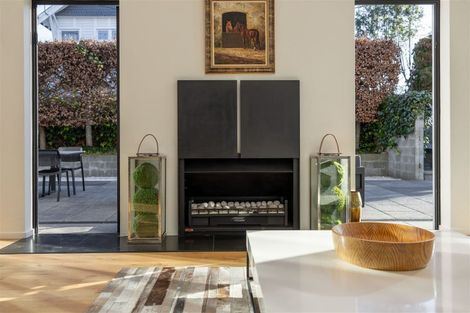 Photo of property in 100 Glandovey Road, Fendalton, Christchurch, 8052