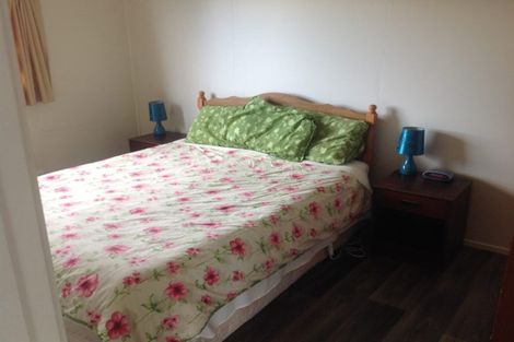 Photo of property in 17 St Anne Place, Omaha, 0986