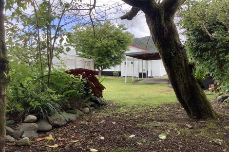 Photo of property in 15 Stafford Street, Blackball, 7804