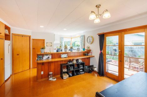 Photo of property in 27 Winchester Street, Awapuni, Palmerston North, 4412