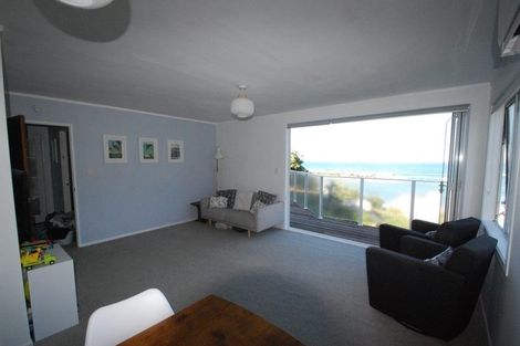 Photo of property in 4/6 Robertson Street, Owhiro Bay, Wellington, 6023