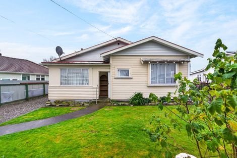 Photo of property in 16 Hessey Street, Masterton, 5810