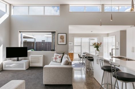 Photo of property in 22 Oriental Parade, Papamoa Beach, Papamoa, 3118