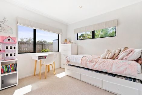 Photo of property in 3b Tawa Road, Te Atatu Peninsula, Auckland, 0610