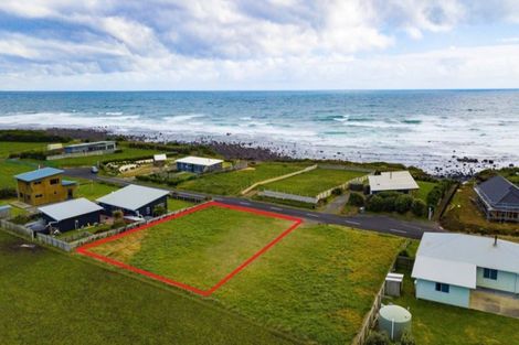 Photo of property in 295 Tai Road, Opunake, 4681