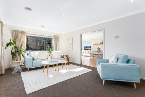 Photo of property in 5 Tongariro Drive, Aotea, Porirua, 5024