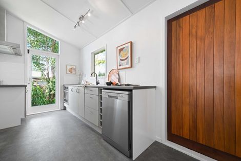 Photo of property in 87 Clarkin Road, Fairfield, Hamilton, 3214