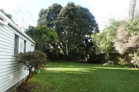 Photo of property in 9 Thomas Avenue, Te Atatu Peninsula, Auckland, 0610