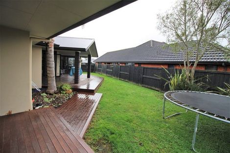 Photo of property in 99 Saint James Drive, Huntington, Hamilton, 3210