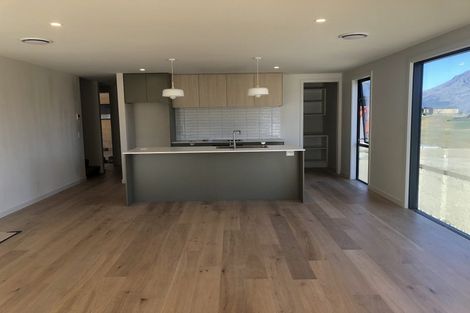 Photo of property in 101 Spur Ridge Rise, Jacks Point, 9371