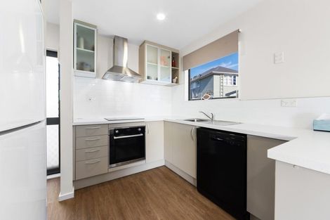 Photo of property in 20a Tiora Place, Upper Riccarton, Christchurch, 8041