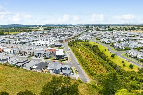 Photo of property in 7 Oyster Drive, Whenuapai, Auckland, 0618