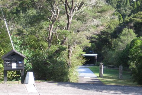 Photo of property in 12 Paris Place, Birkenhead, Auckland, 0626