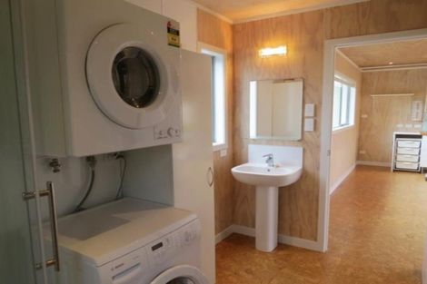 Photo of property in 4 Davies Road, Hurdon, New Plymouth, 4310