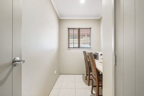 Photo of property in 18 Roderick Place, Rototuna, Hamilton, 3210