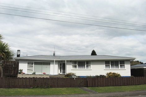 Photo of property in 42 Martin Street, Utuhina, Rotorua, 3015