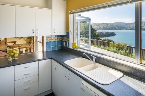 Photo of property in 103 Kahu Road, Paremata, Porirua, 5024