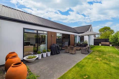 Photo of property in 28 Mcfaddens Road, St Albans, Christchurch, 8052