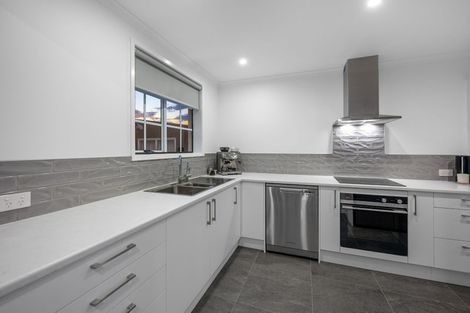 Photo of property in 3/4 Frater Avenue, Milford, Auckland, 0620
