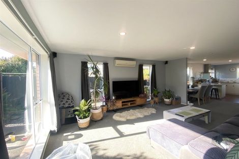 Photo of property in 2/303 Burwood Road, Burwood, Christchurch, 8083