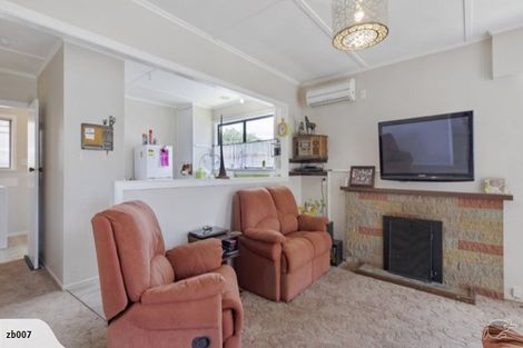 Photo of property in 1/14 Cosgrave Road, Papakura, 2110