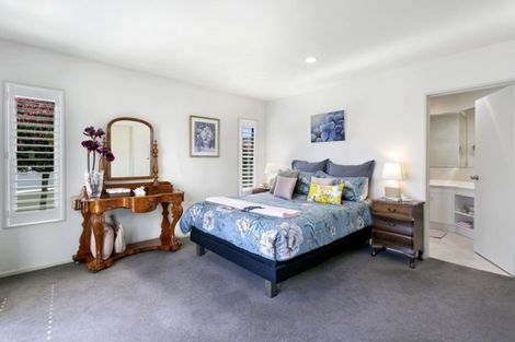 Photo of property in 28 Fairview Terrace, Waipahihi, Taupo, 3330