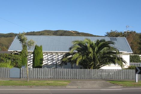 Photo of property in 124 Naenae Road, Naenae, Lower Hutt, 5011