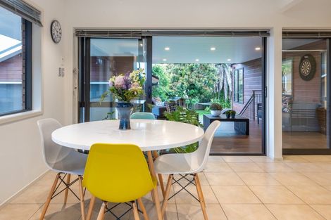 Photo of property in 10 Kowhai Road, Campbells Bay, Auckland, 0630