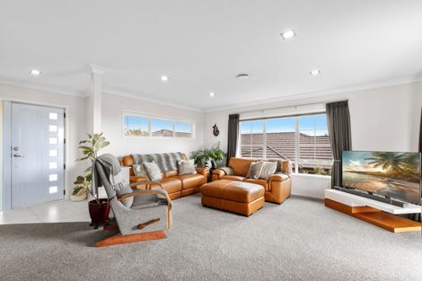 Photo of property in 33 Merriman Place, Pyes Pa, Tauranga, 3112