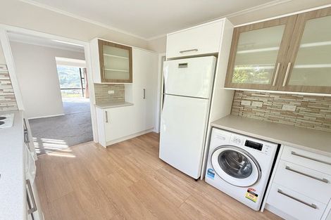 Photo of property in 365 Main Road, Tawa, Wellington, 5028