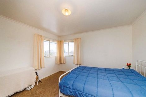 Photo of property in 1 Ayr Place, Hokowhitu, Palmerston North, 4410