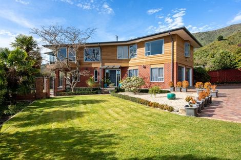 Photo of property in 4 Rimu Terrace, Waikawa, Picton, 7220