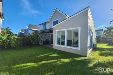 Photo of property in 7n Clearwater Cove, West Harbour, Auckland, 0618