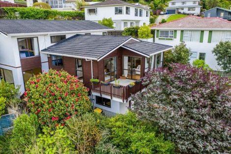 Photo of property in 7 Saint Aidans Way, Tawa, Wellington, 5028