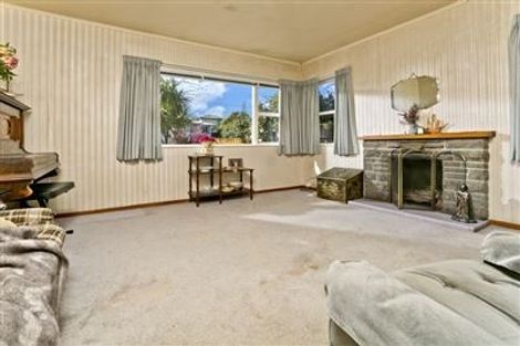 Photo of property in 44 Trinidad Road, Sunnynook, Auckland, 0620